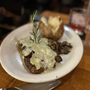 GrillMarx Steakhouse & Raw Bar