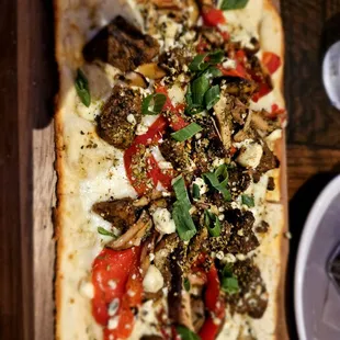 Went to Grillsmith in Lakeand for lunch with my wife &amp; kids.  Filet &amp; shitake mushroom flatbread.