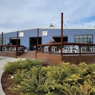 the exterior of grind city brewing