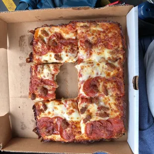 Small square 2 topping 4.99