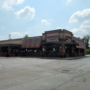 he outside of a restaurant