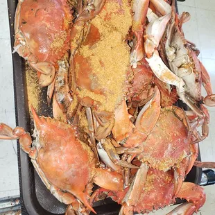 A dozen of heavy, large crabs. Yummy!