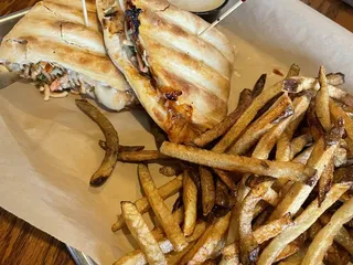 Konrad's Kitchen and Tap House