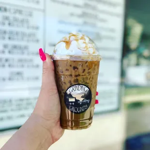 "takuache" ( white mocha, hazelnut and caramel drizzle)