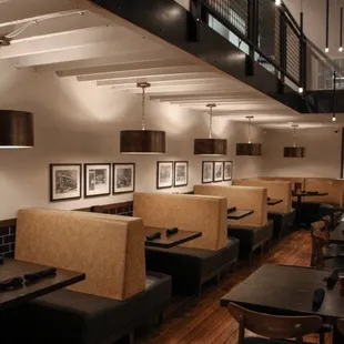 sushi and sashimi, interior