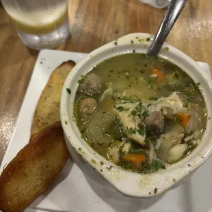 Great wedding soup with toasted bread