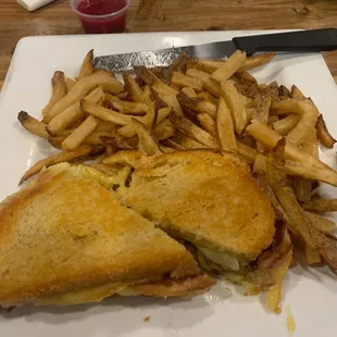 Grilled cheese Gouda with