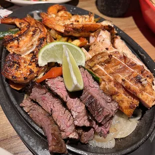 Fajita trio (beef, chicken, shrimp)