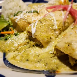 Chicken sauza enchiladas!! Awesome!