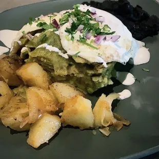 CHILAQUILES