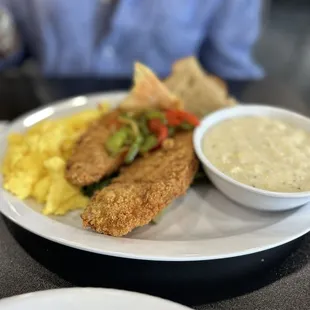 Fried Catfish and Grits