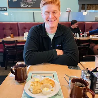 Side Biscuit