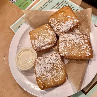 Ranee's Beignets