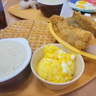 Big Gritz Breakfast (Four Wings or Four Fish)