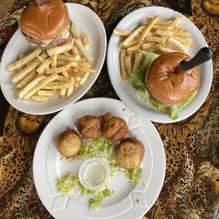 Grizzly Rock Cafe and Grill.  Yum!