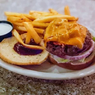 Grizzly BBQ Bacon Cheeseburger