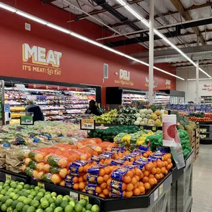 produce section of a grocery store