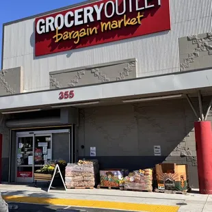 Outside - Veteran and Family parking