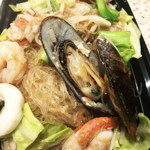 Pad Woon Sen Seafood