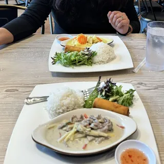 16. Green Curry Lunch Special