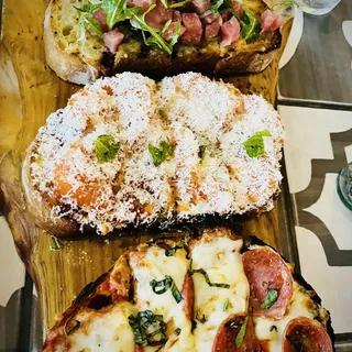 Bruschetta Trio