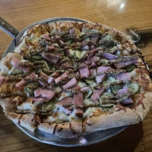 Cubano pizza