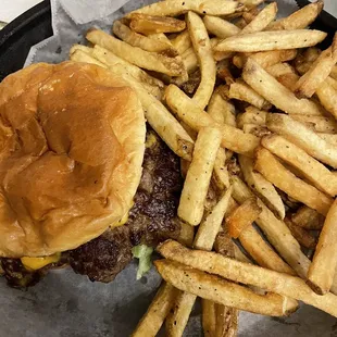 Cheeseburger &amp; fries