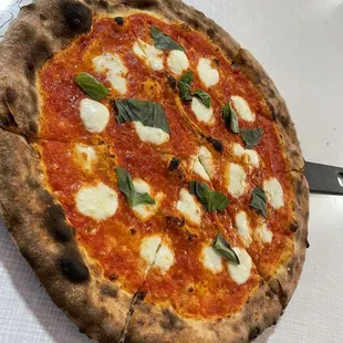 Margarita pizza