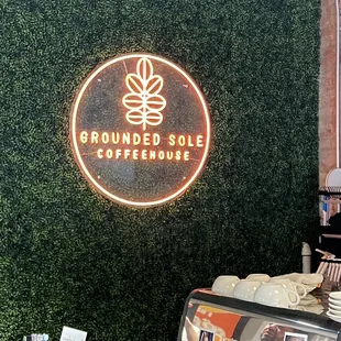 Fabulous logo, encompassing the spirit of the shop.