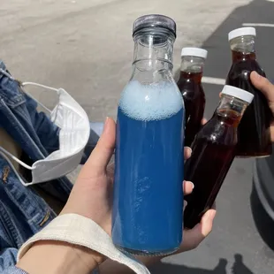 Cold Pressed Juice #1 (green apple, celery, pineapple, blue majic)