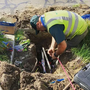 Hugo, one of our service techs, is a perfect example of grit, strength and resolve. He has been solving problems at Grover for 22 years!