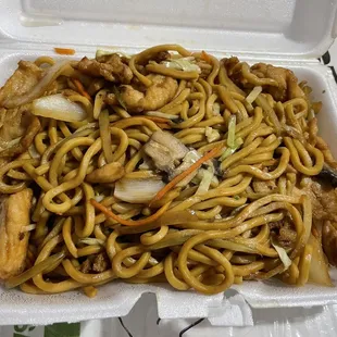 Chicken Lo Mein