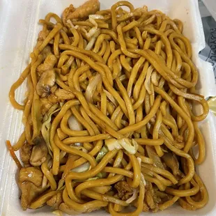 Chicken Lo Mein