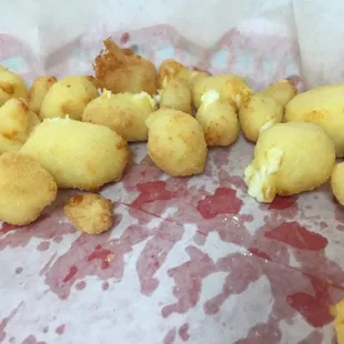 Fried cheese curds