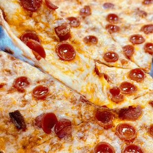 Thin crust pizza: secret menu