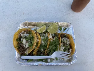 Tacos El Tri
