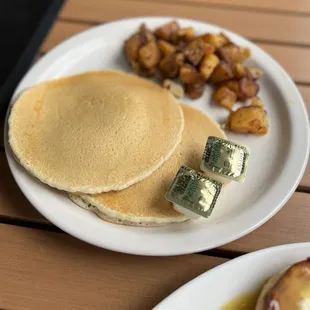 Buttermilk Pancakes - Short