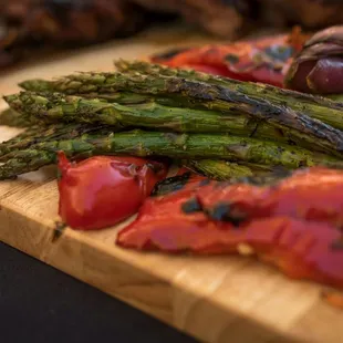 grilled asparagus and tomatoes