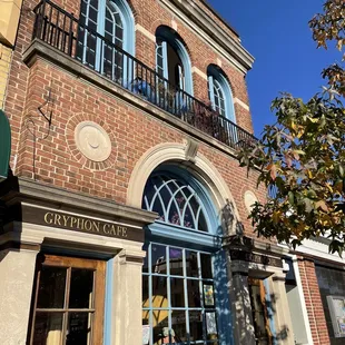 The exterior of the cafe on a gorgeous day.