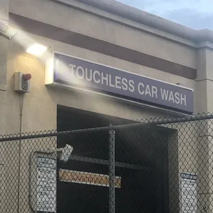 Hence the title TOUCHLESS... lol