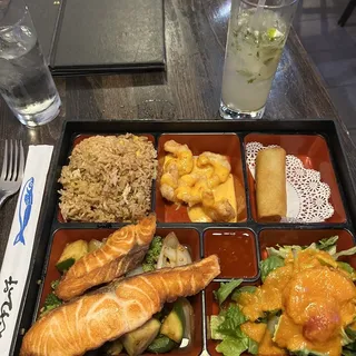 Hibachi Salmon Combo