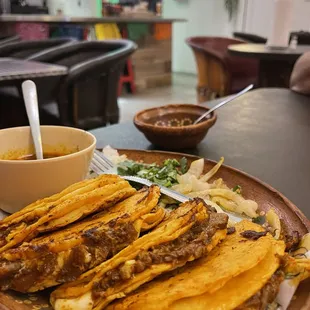 Tacos de birria de res $10.99