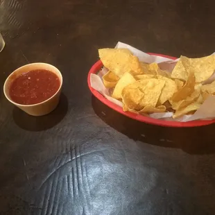 Chips &amp; salsa