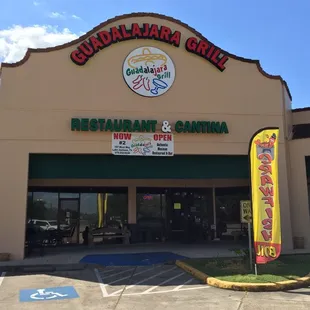 Great tasting Mexican hidden in the plaza behind Luby&apos;s