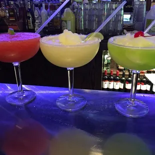 It's Margarita Monday! We have house margaritas for $3.95 and flavored for $4.50 all day!! #margaritamonday #margarita #margaritas