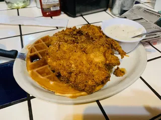 Maxine's Cafe & Bakery