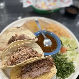 Carnitas tacos plate