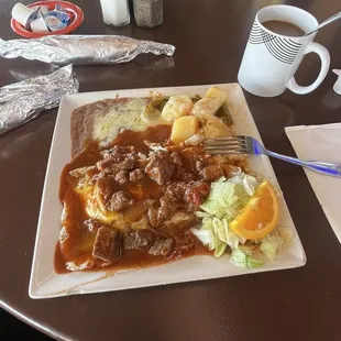 C. Huevos con Chile Colorado