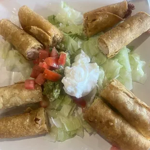 Taquitos with Guacamole &amp; Sour Cream - chicken