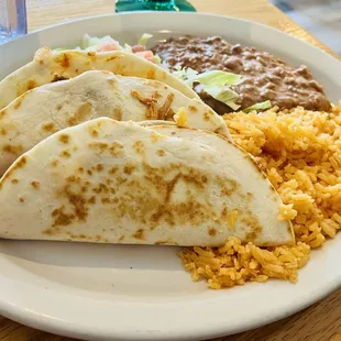 2 Quesadillas